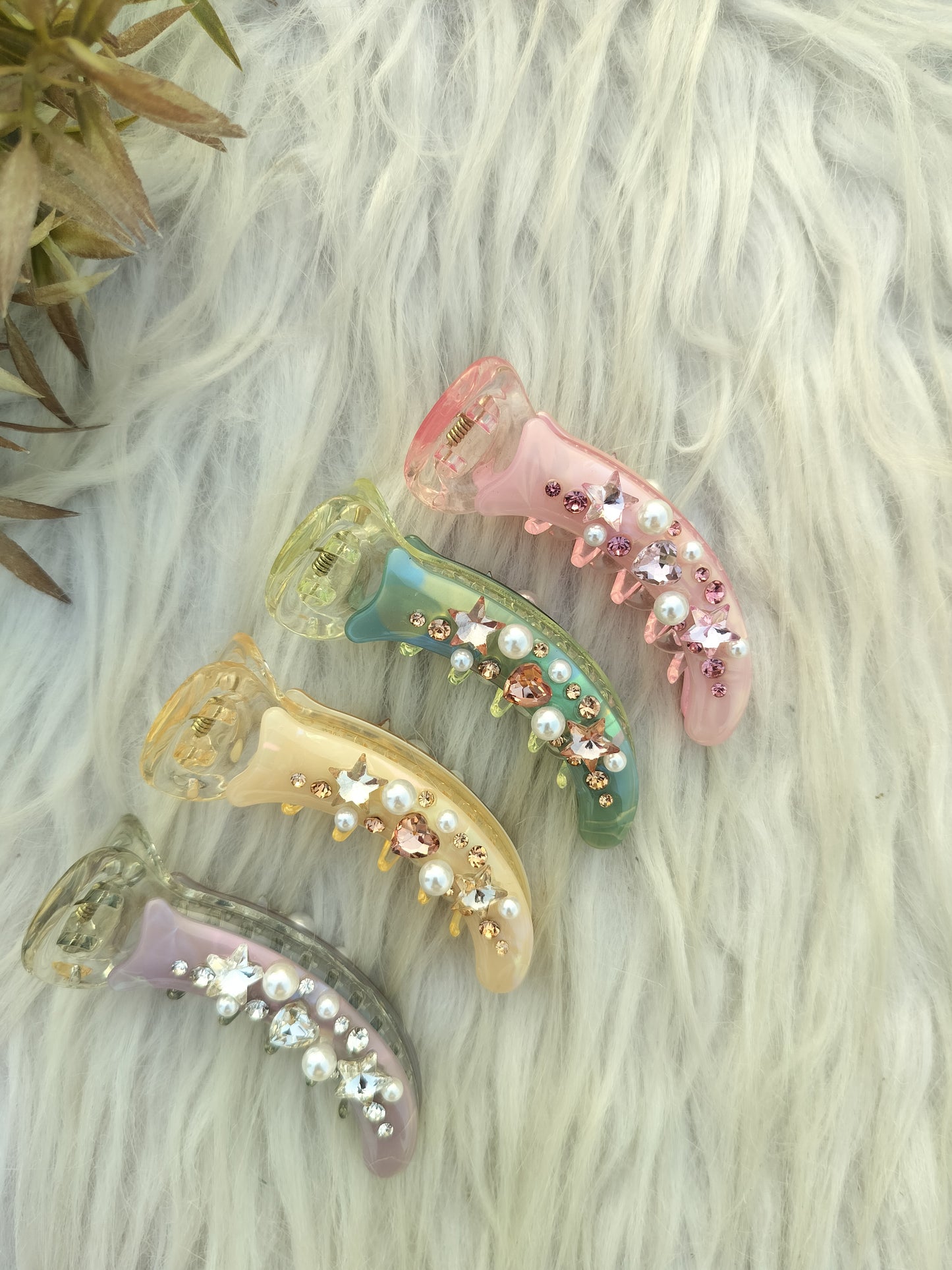 Premium Crystal Banana clips- Mid Size - V type