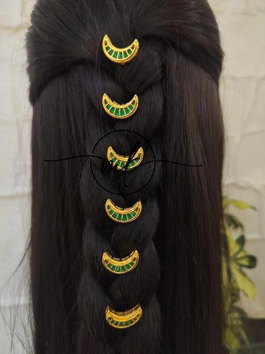 Green Mathi Hair Hooks