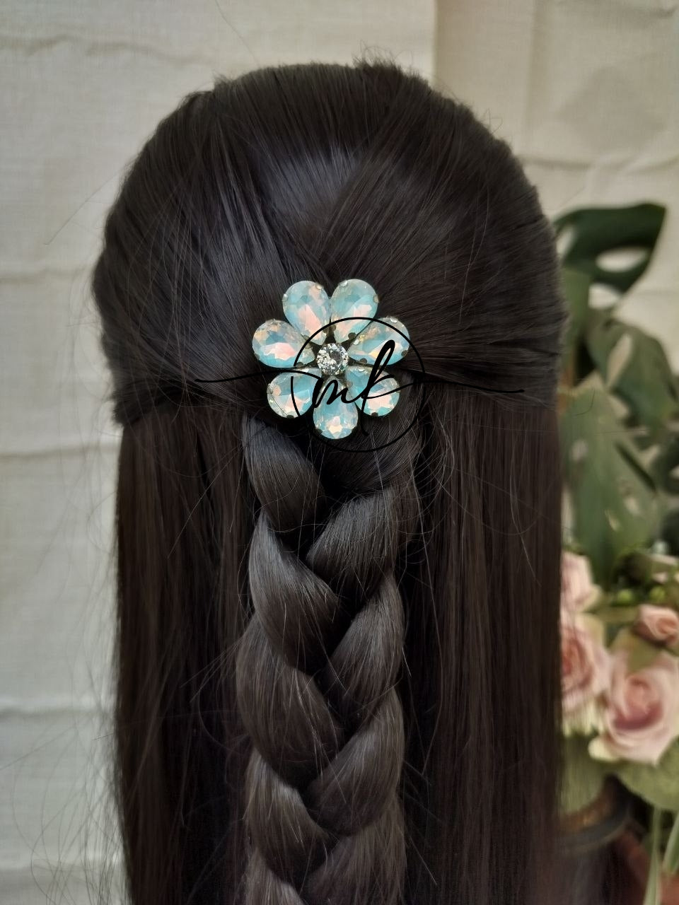 Jini Hair Brooch
