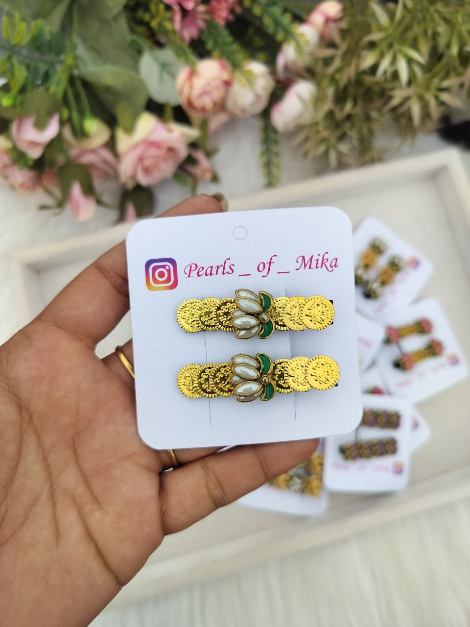 Lotus Coin Alligator Clip - 1 pair