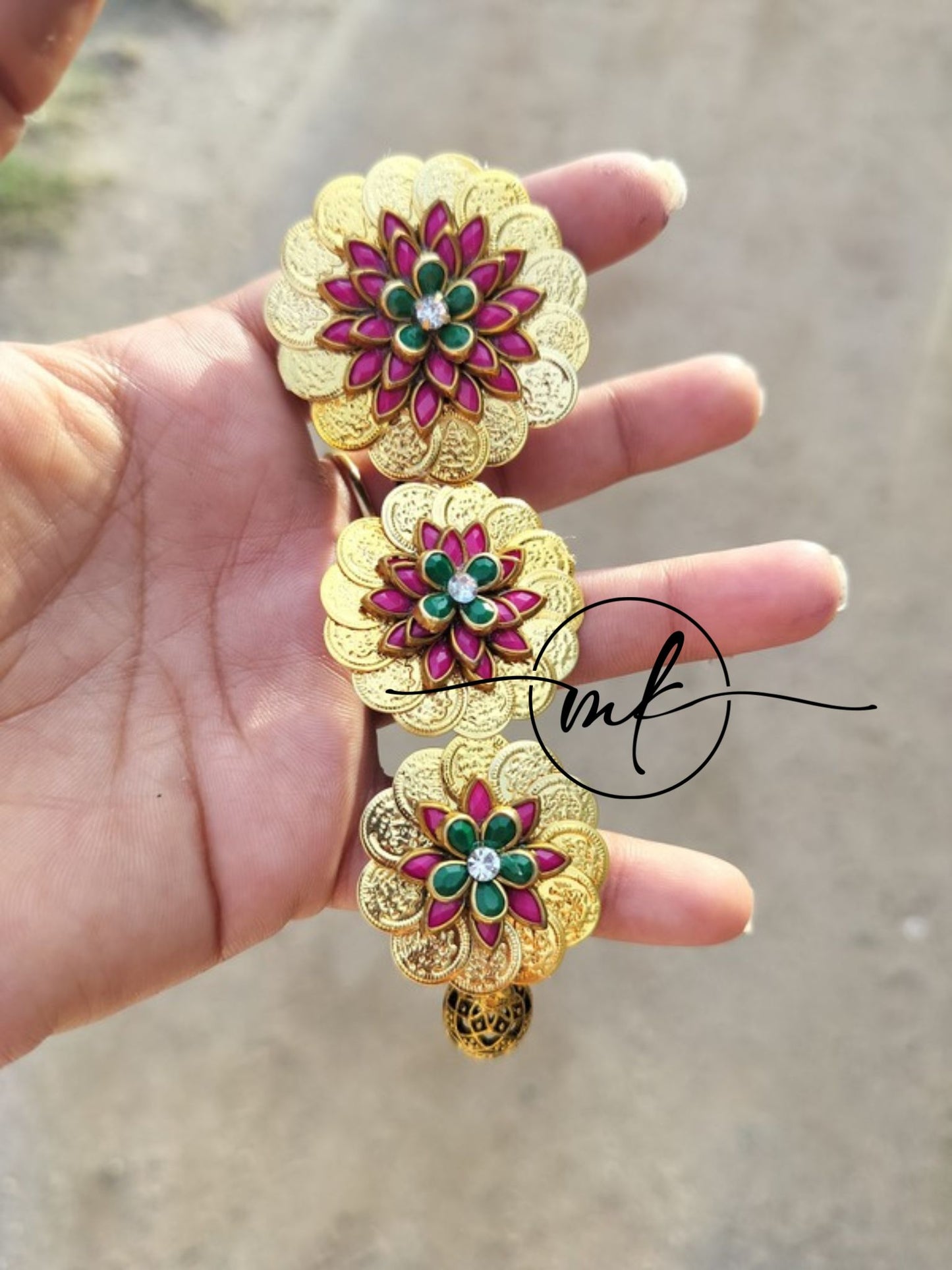 Laya 3L coin Pink Hair Brooch