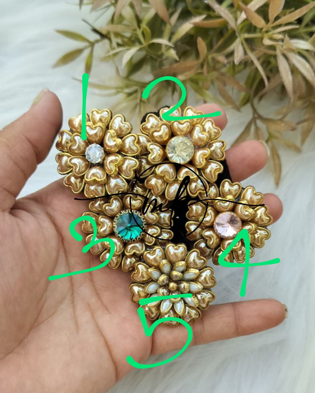 Golden Kundan Hair Brooch
