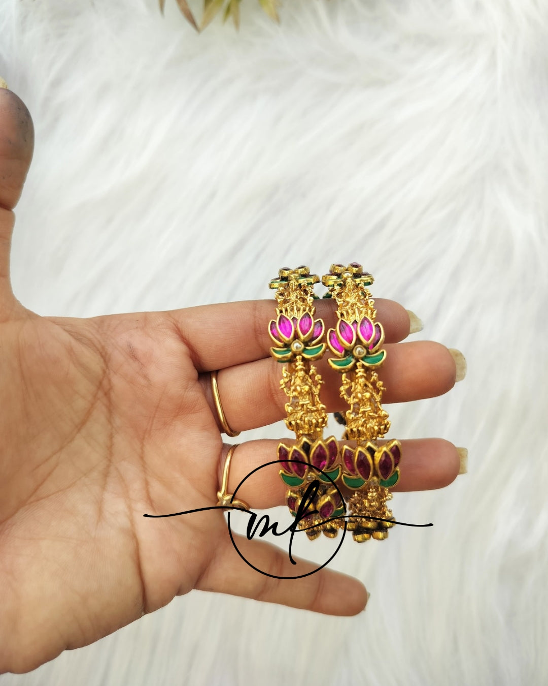 Dark pink Lakshmi kundan Bangle set