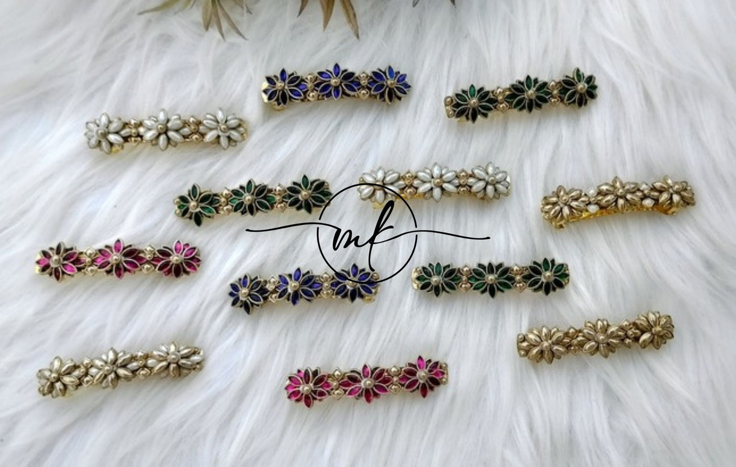 Flower Kundan Center clip