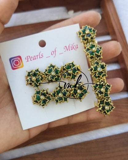 Green 2D kundan Center clip/Alligator Clip