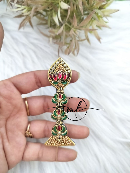 Red Vel Brooch pin