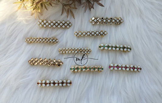 White Kundan Center clip