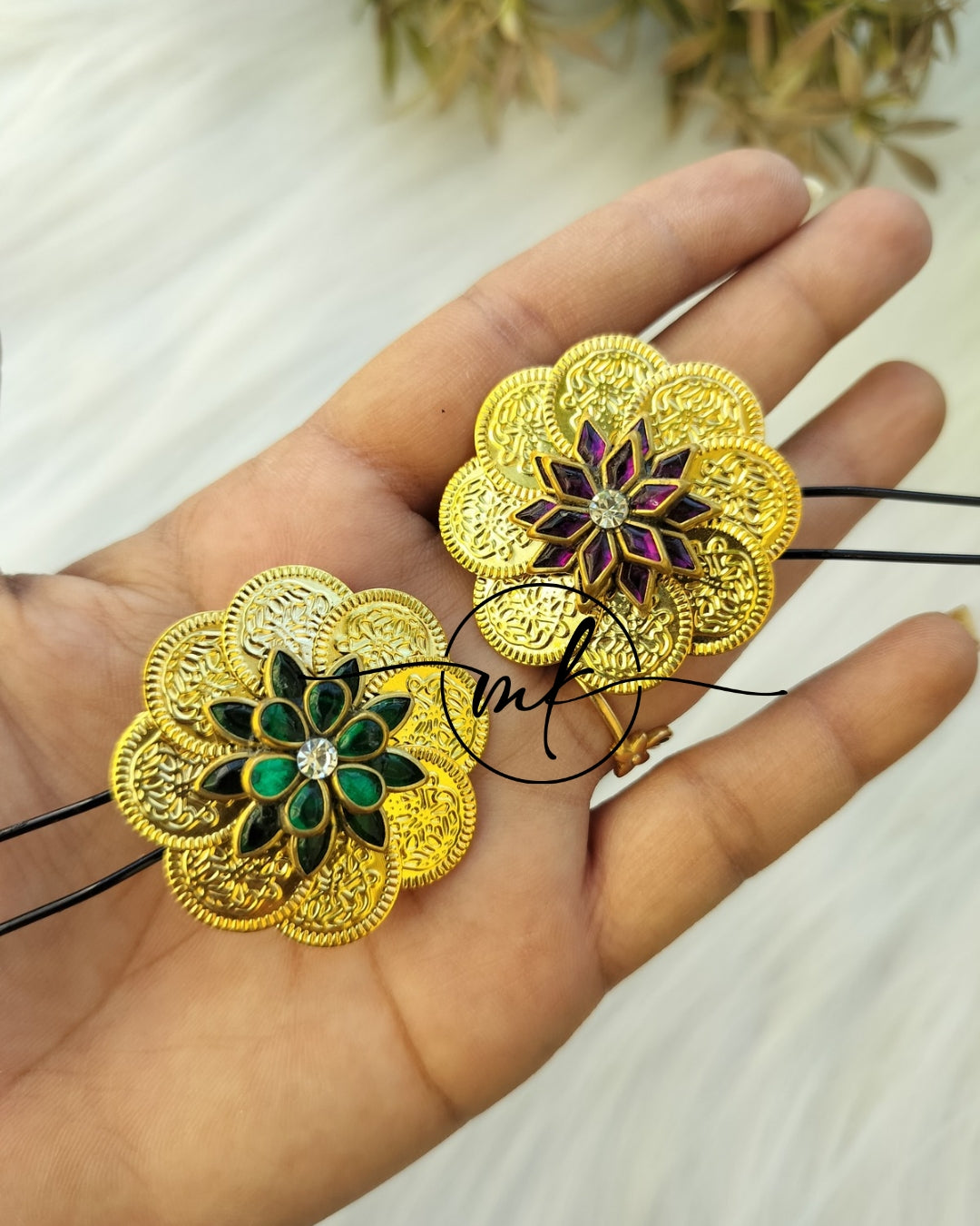 Cira floral Hair Brooch