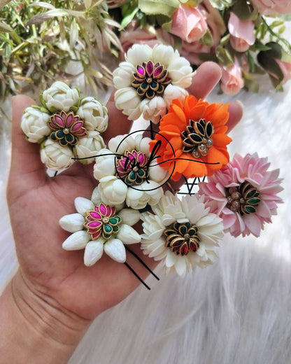 LIA Floral Hair Brooch - ARFL Return gift Combo - mix of Flowers as per Picture.