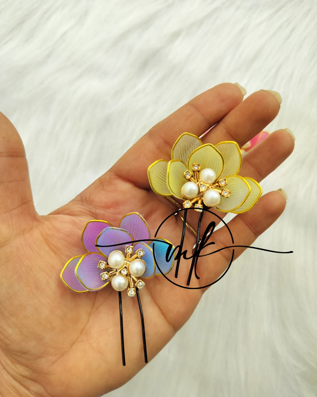 Shea Half Flower Hair Brooch set of 2