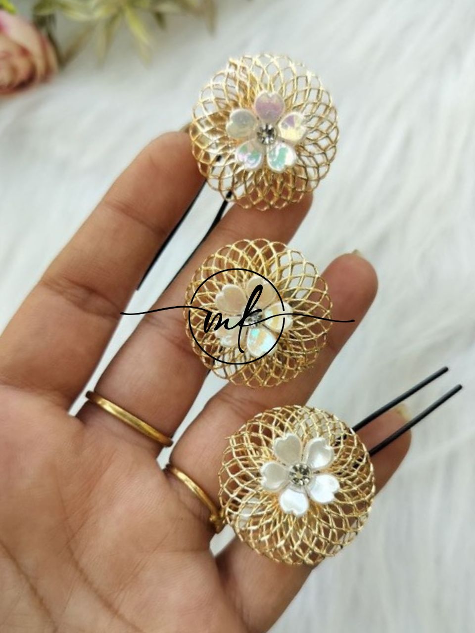 NEO08 Novuelle Contemporary Gold Spire Floral Hair Brooch