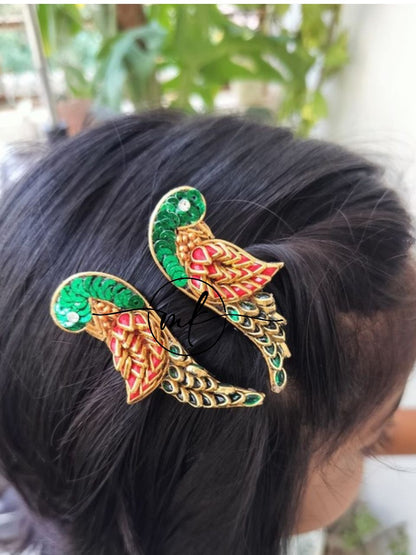 Red Green Parrot Alligator Clip