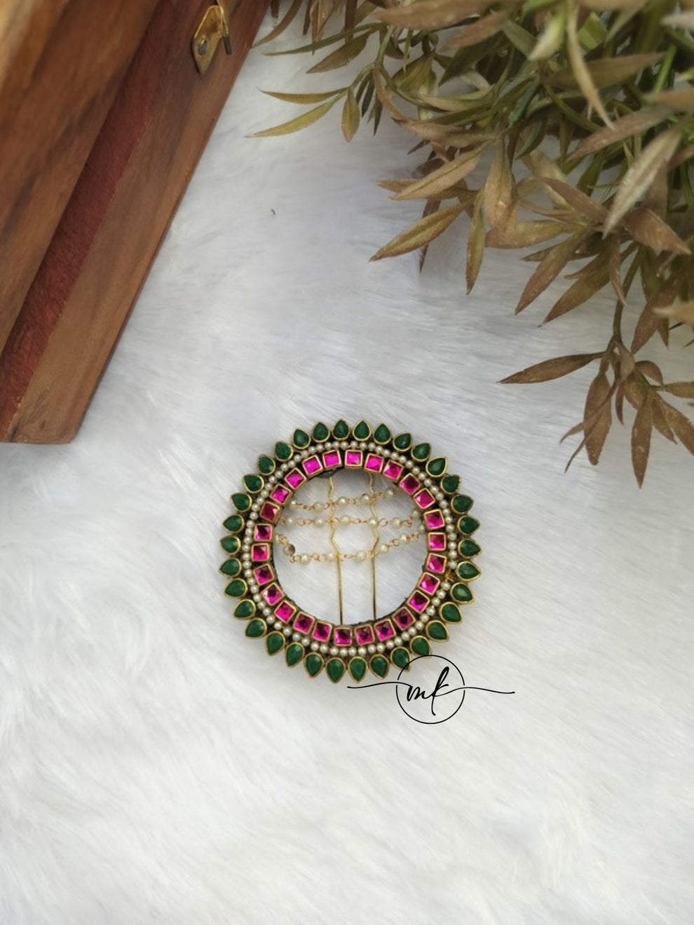 Big Romi Green Kundan Hair Brooch Return gift Combo