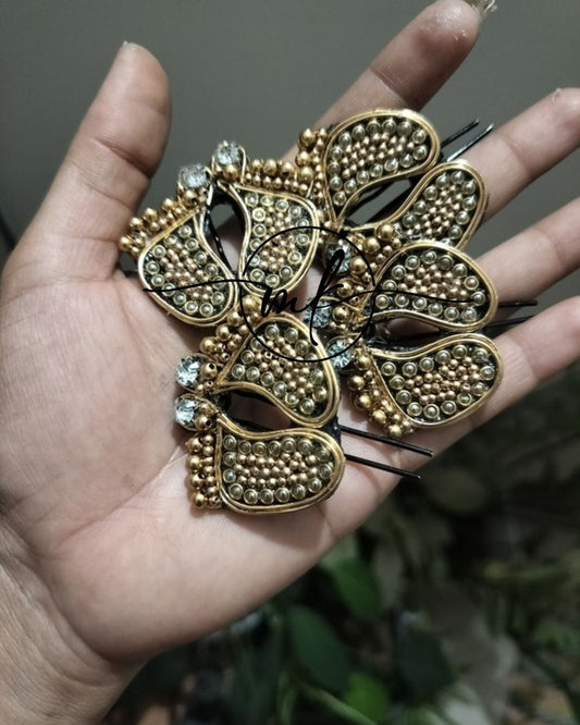 Antique Gold Baby feet V03 - Hair Accessories
