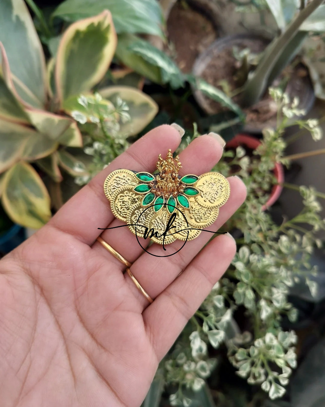 Kiya Green Hair Brooch