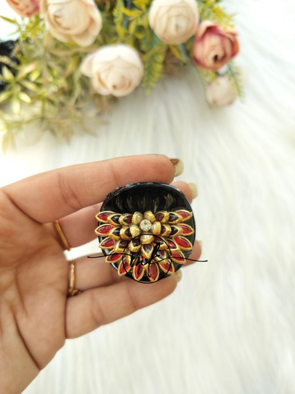 Sunflower Red Kundan Claw