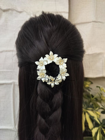 Sheala white pearl Hair Brooch
