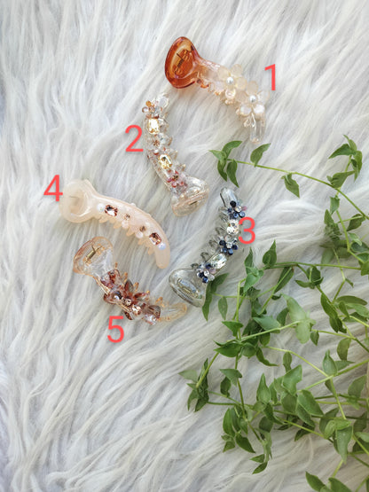 Transparent Finish Banana clips- Mid Size- V type