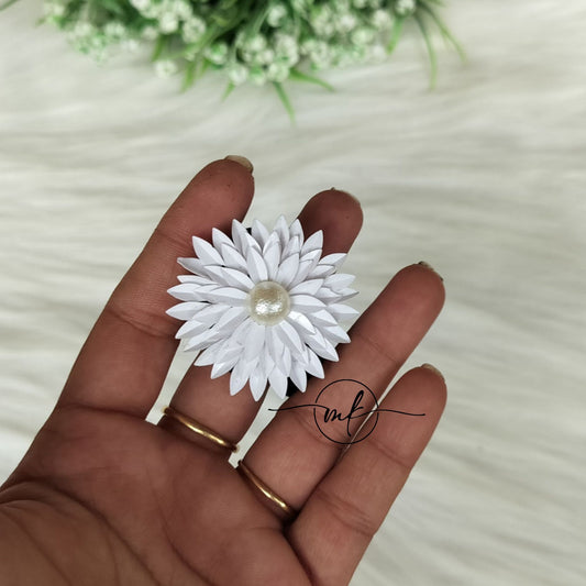 White sunflower hair ties