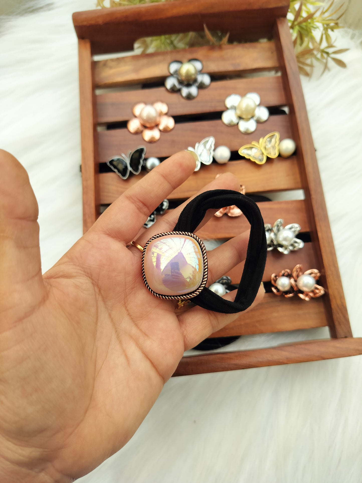 Anti-Tarnish Pearl premium Hair ties