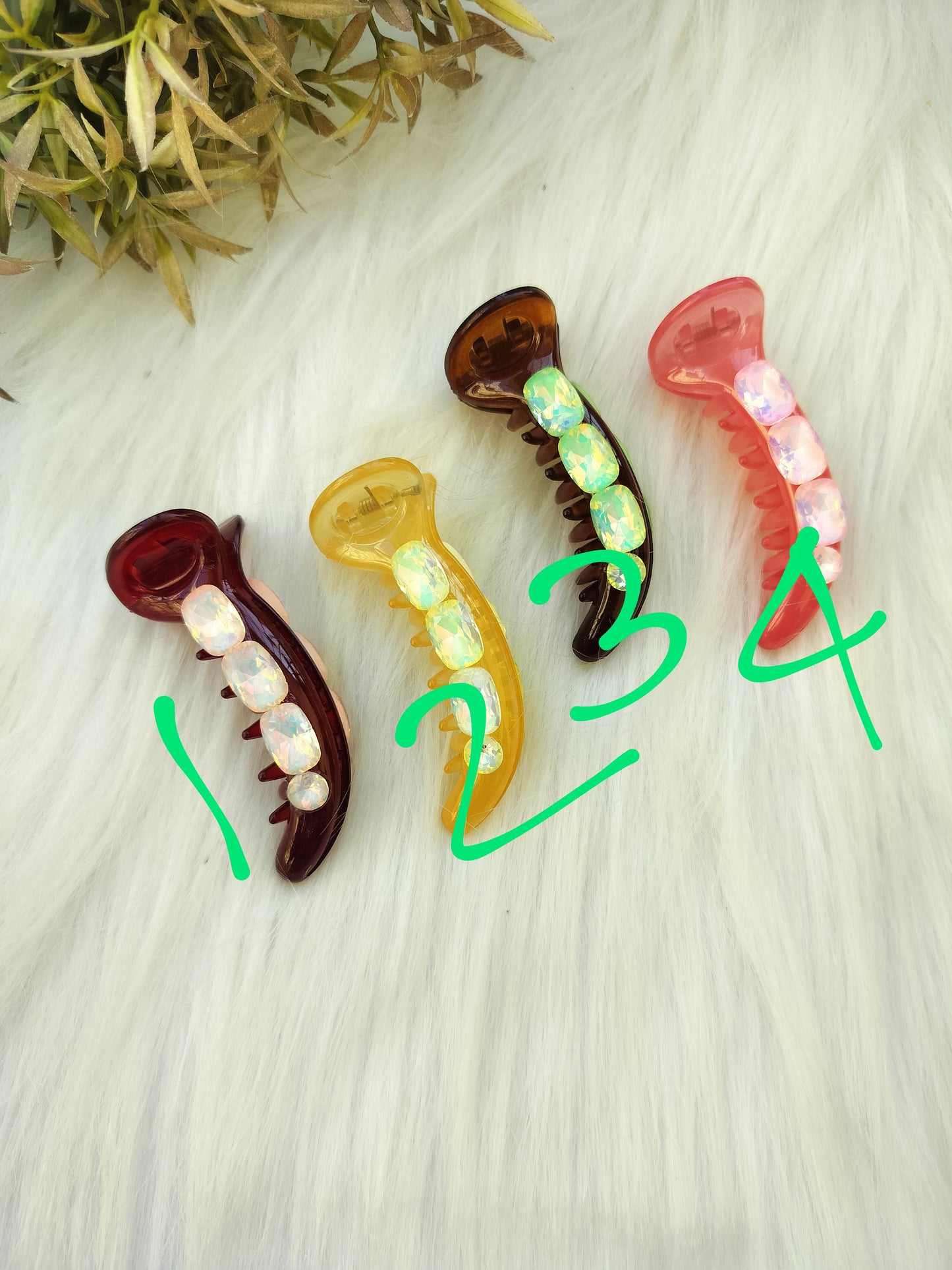 Crystal Premium banana clip - V type