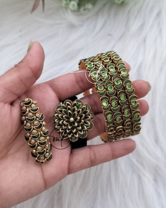 Green Kundan bangle Combo - 4 bangles+Saree pin+Hair Ties