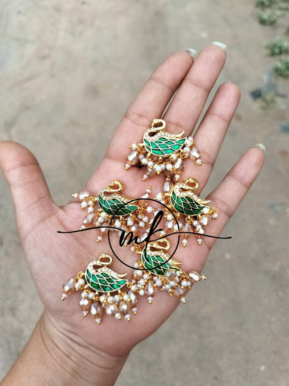 Glorious Green Swan Hair hook
