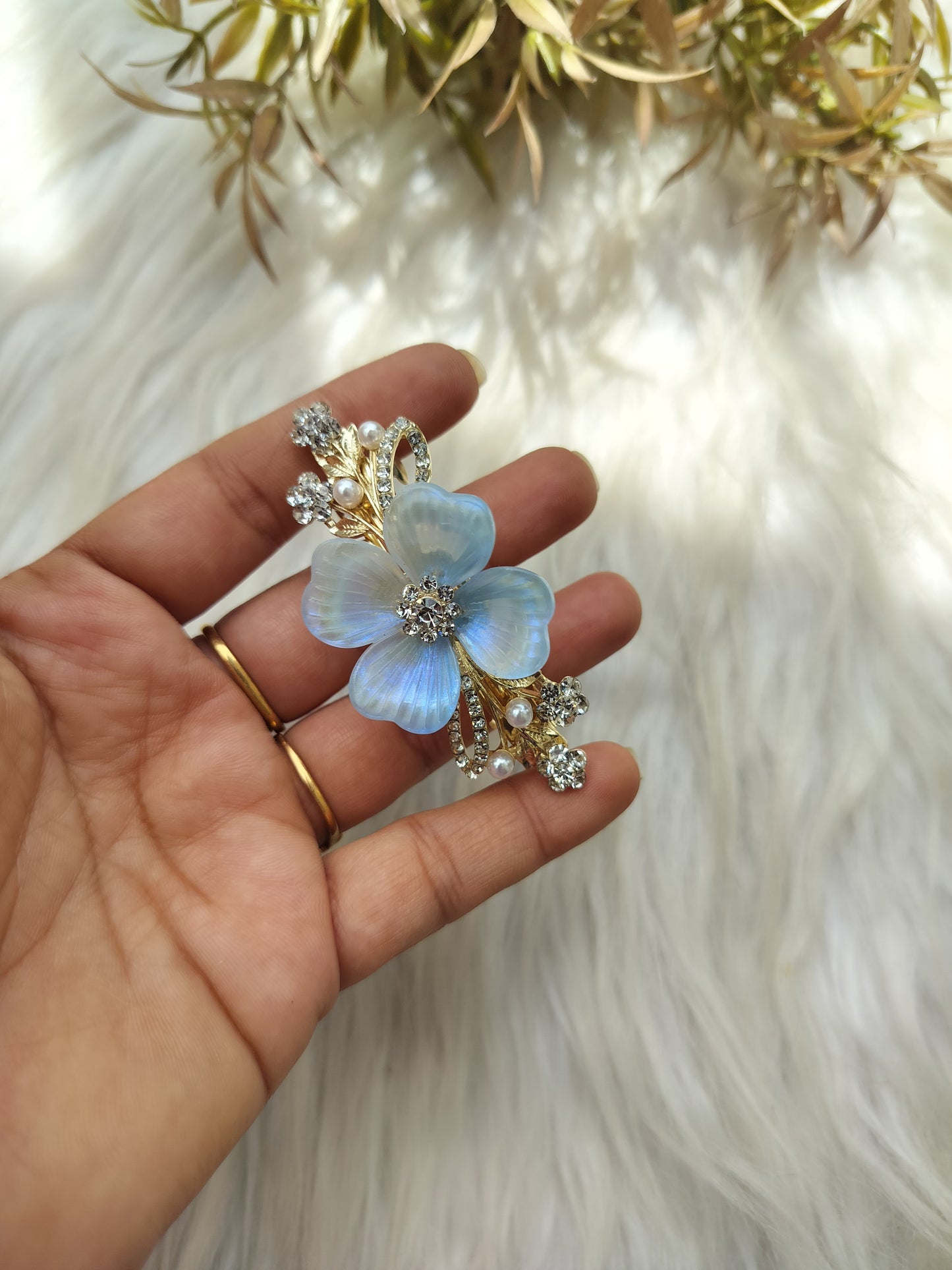 Flower Metal Buckle Clip - Medium Size