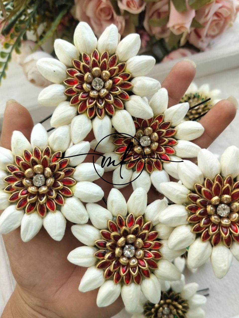 Mottu Malli + Red&Green Kundan FLOWER Hair Brooch ARFL Return Gift Combo