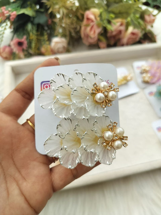 White Shea A-line Alligator clip