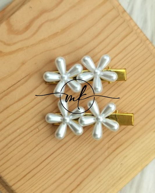 White Floral Alligator Clip