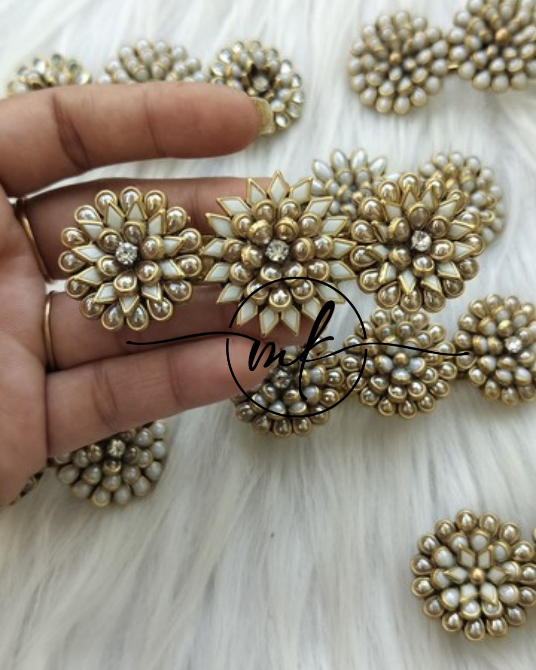 3D kundan Center clip