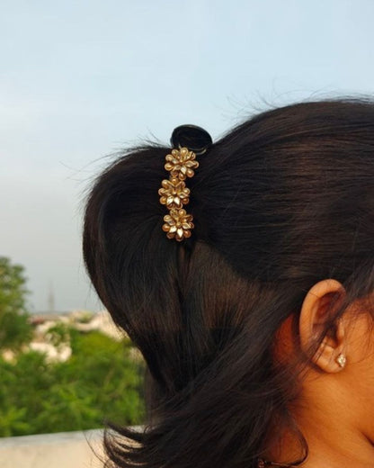 Golden Kundan Banana clip - V type