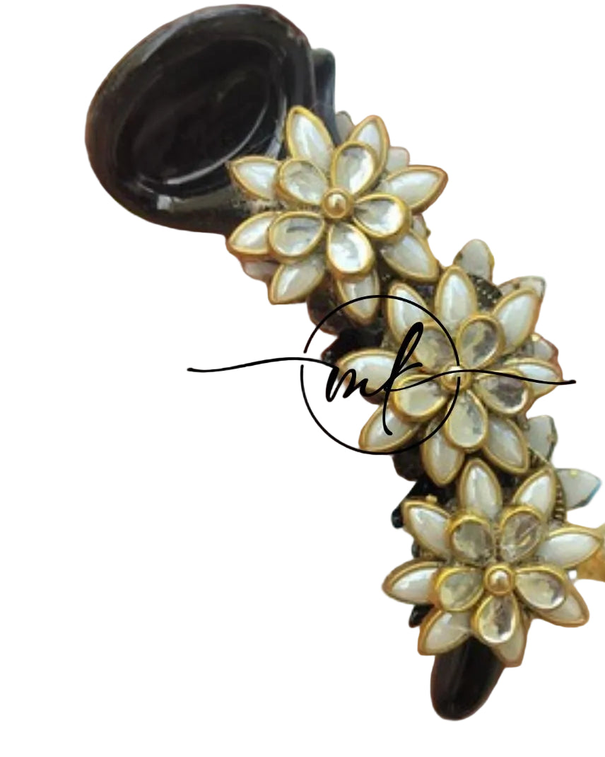 White Kundan Banana clip - V type