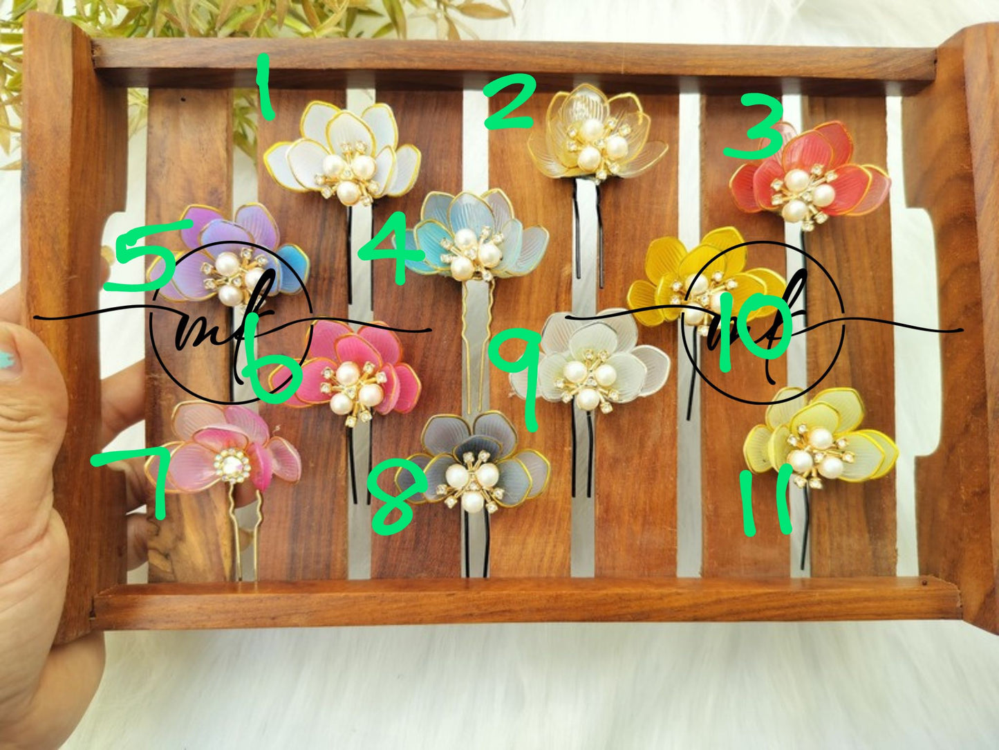 Shea Half Flower BROOCH