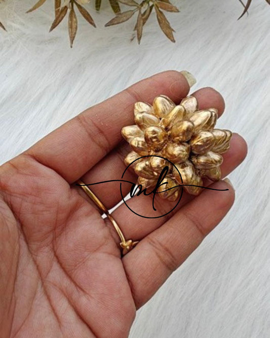 Jas - Golden jasmine Hair Ties/Brooch