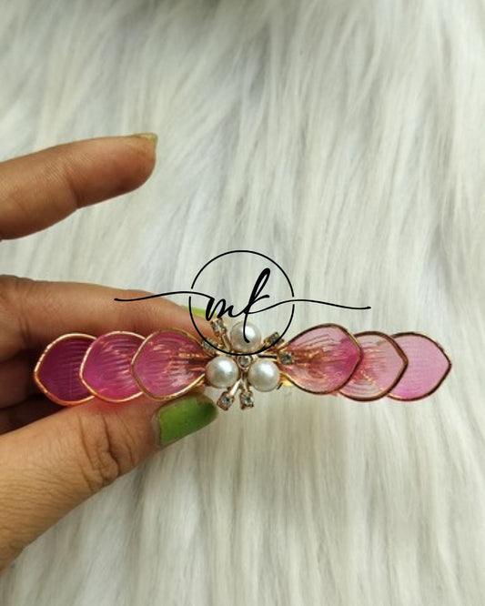 Siya Transparent Dark pink Center clip