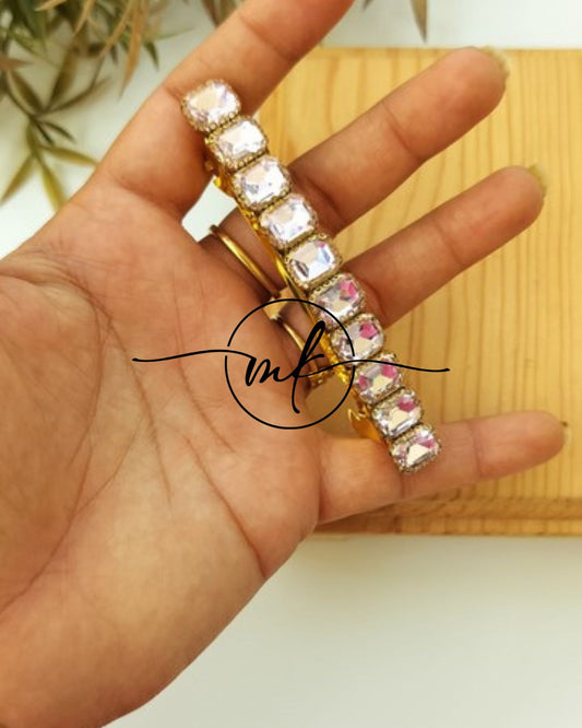 White Crystal Centre clip