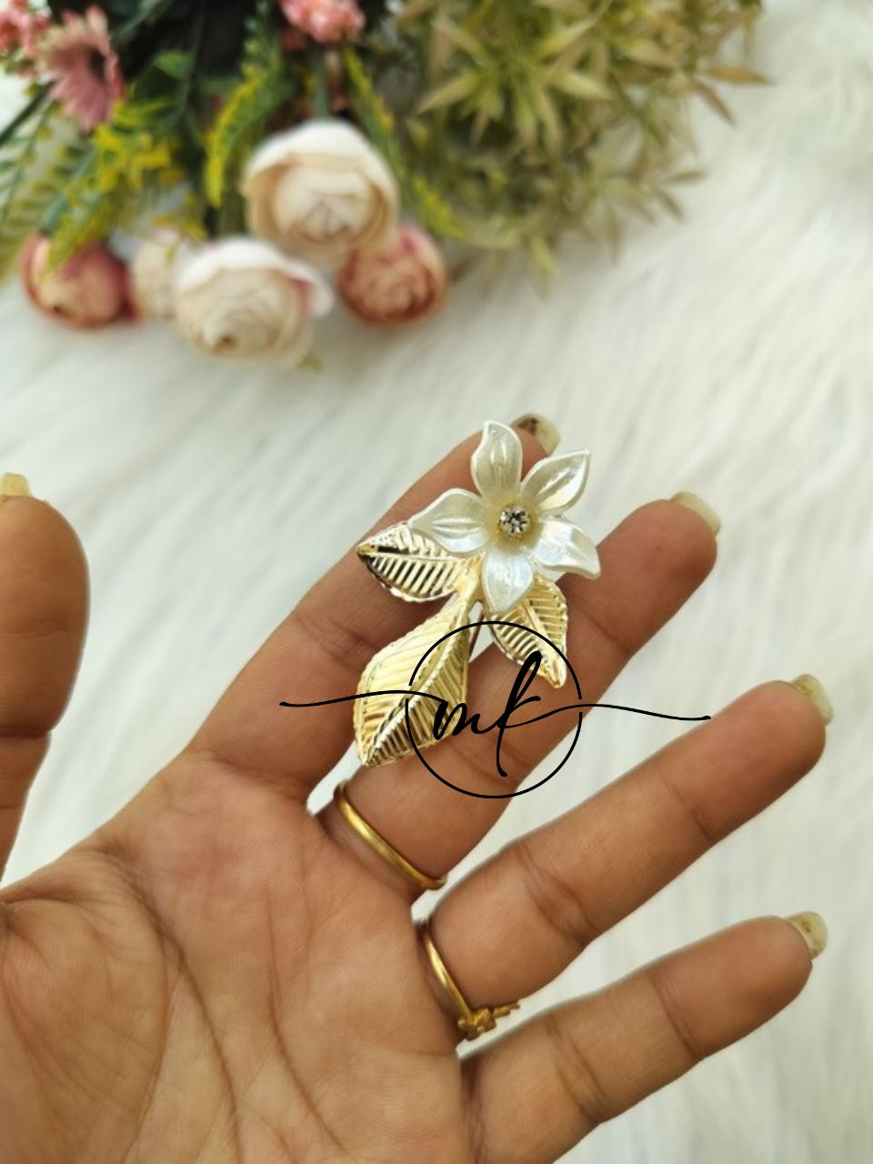 NEO19 Novuelle Contemporary Golden Leaf*Floral Hair hook