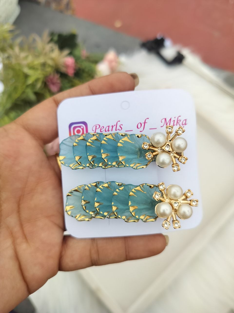 Blue Shea Petal Alligator clip - pair