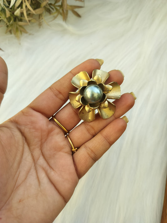 Floral Premium Brooch pin