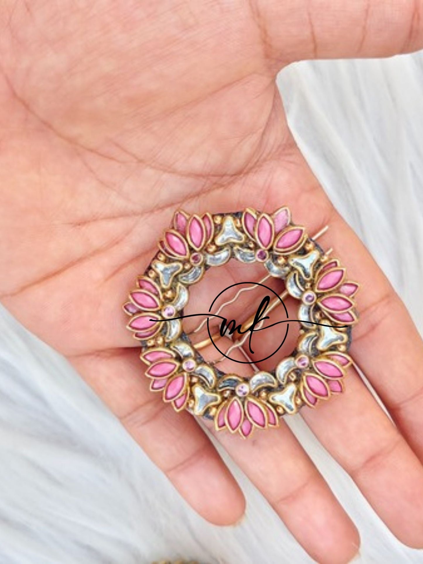 Lara light pink White lotus Hair Brooch
