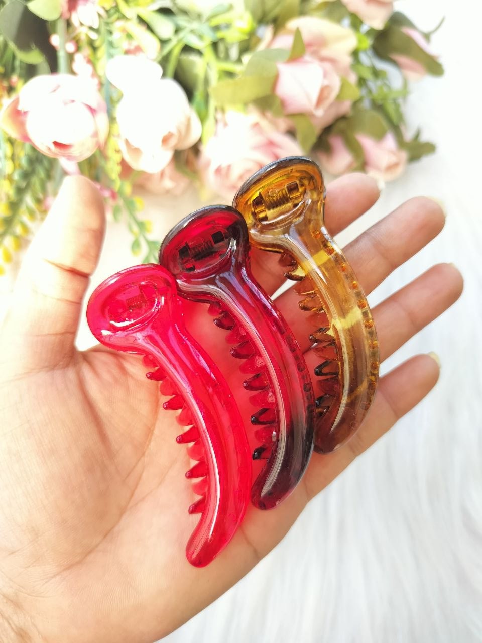 Transparent banana clip - V type
