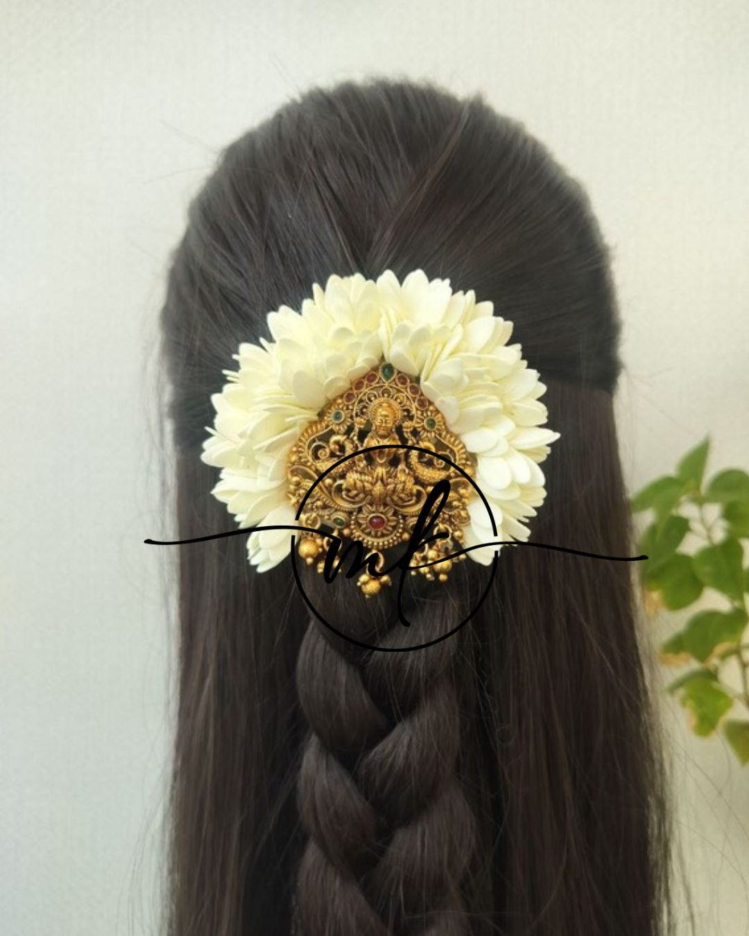 Lakshmi Mullai ARFL Hair brooch