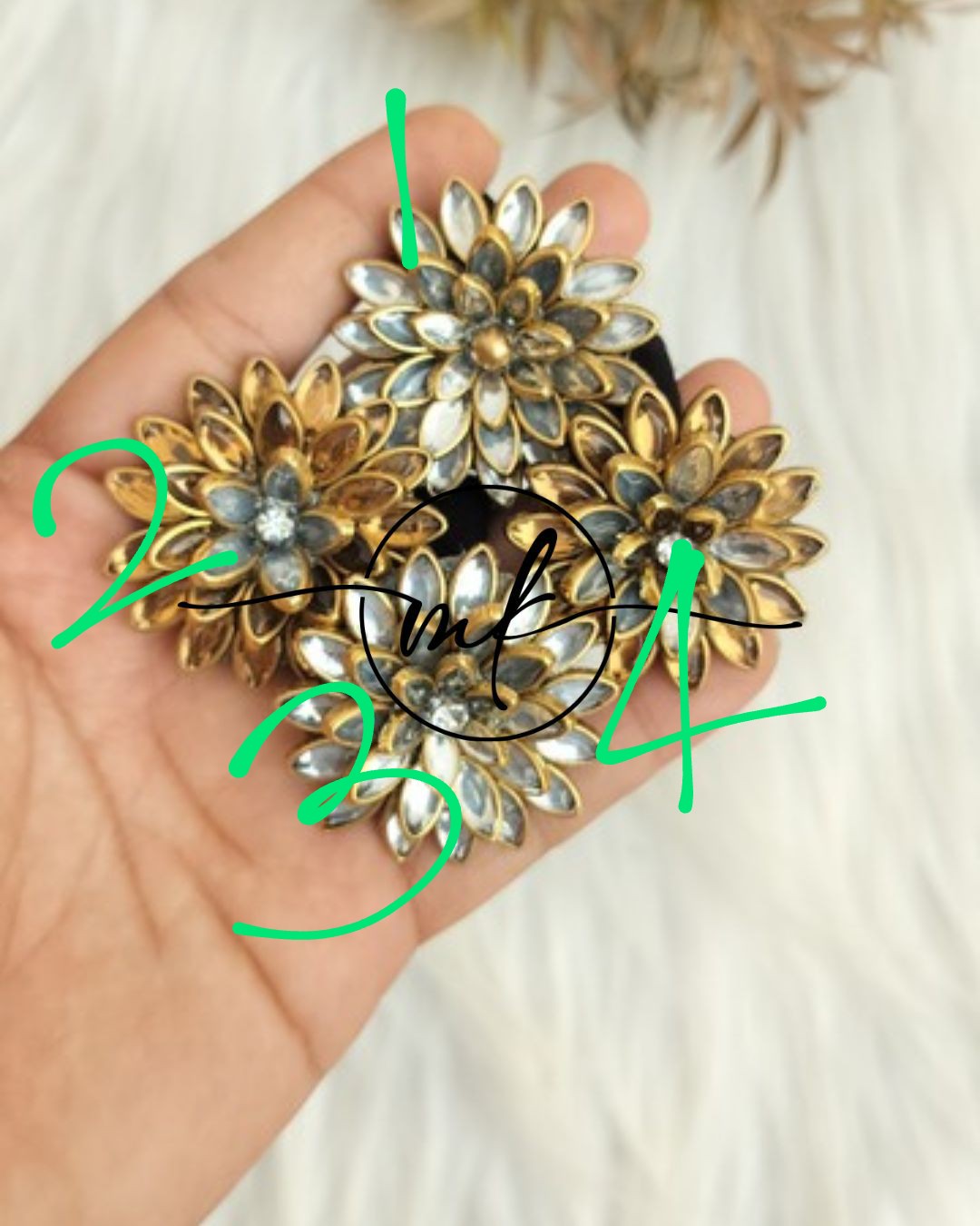 Glossy Kundan Hair Brooch